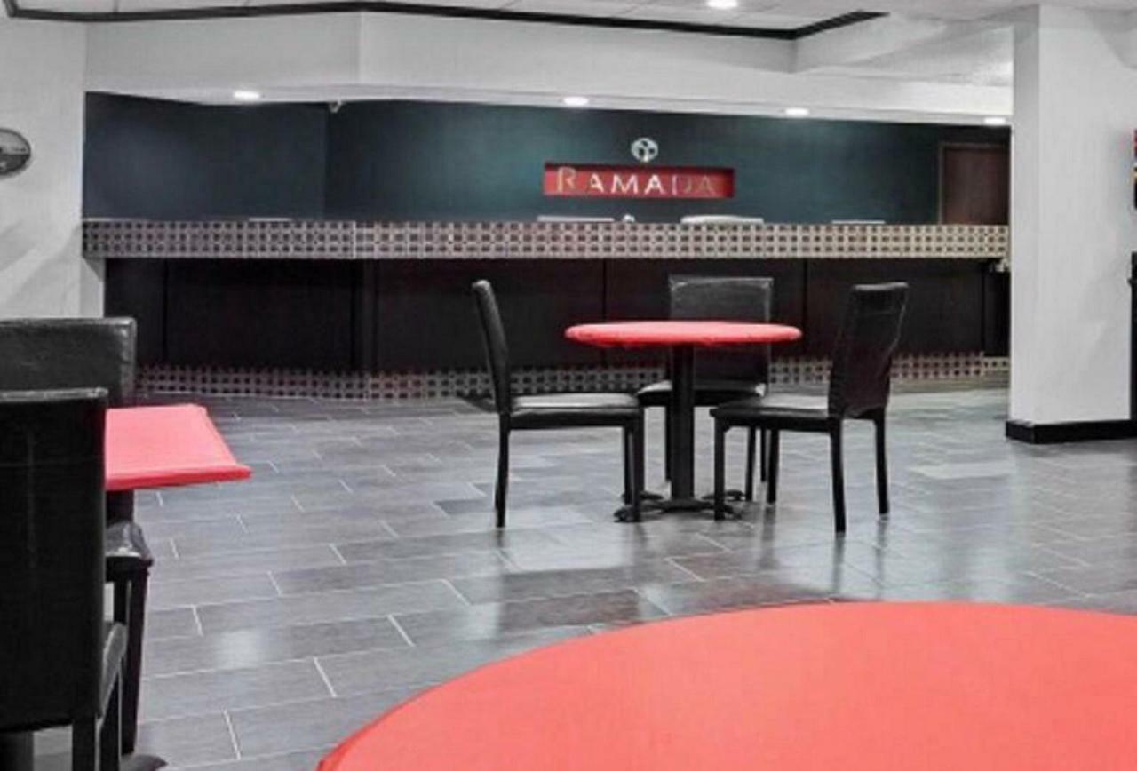 Ramada By Wyndham Pearl/Jackson Airport Hotel Екстериор снимка